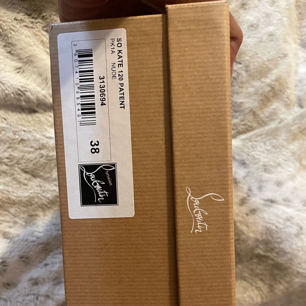 Authentic Christian Louboutin So Kate Pumps